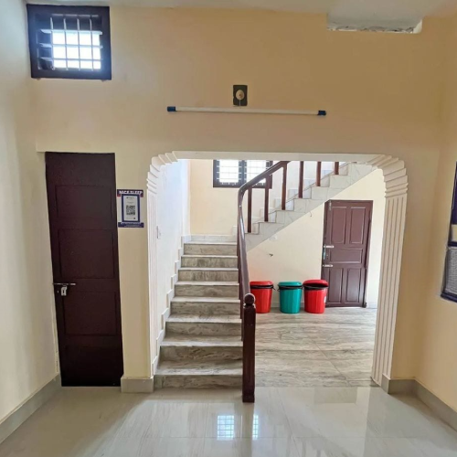 ladies hostel in edappally