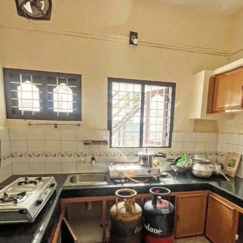 ladies hostel in edappally