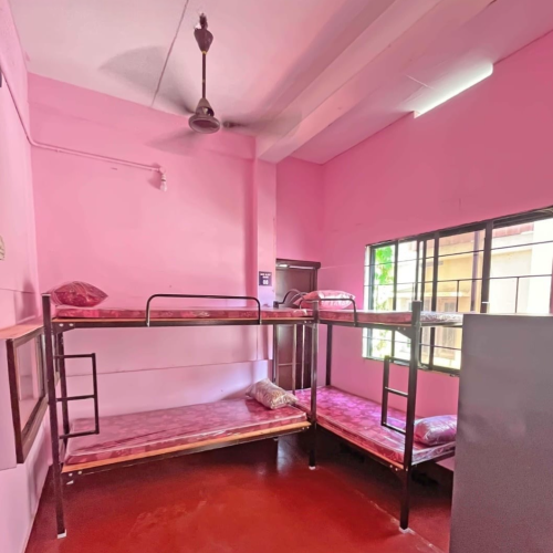 ladies hostel in kaloor